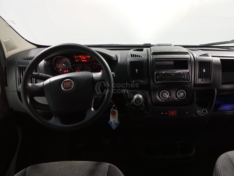 Foto del FIAT Ducato Combi 30 2.0Mjt Corto 85kW