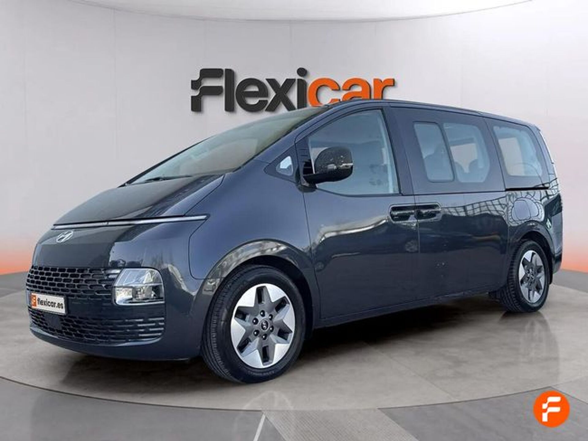 Imagen 3 de HYUNDAI Staria