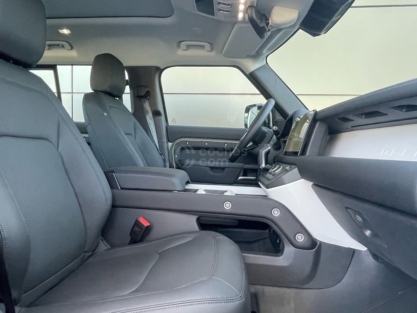 Foto del LAND ROVER Defender 110 3.0D l6 MHEV S AWD Aut. 250