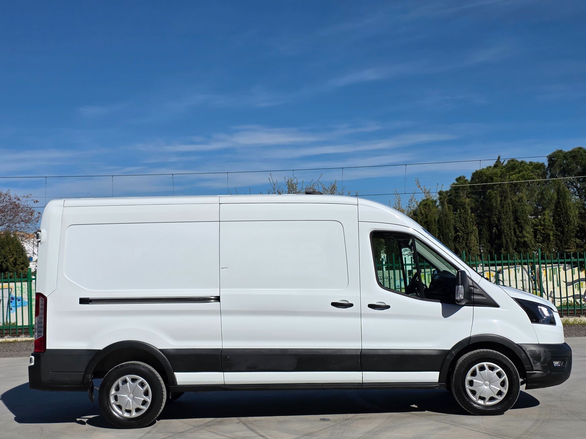 Foto del FORD Transit FT 350 L3 Van Trend 130