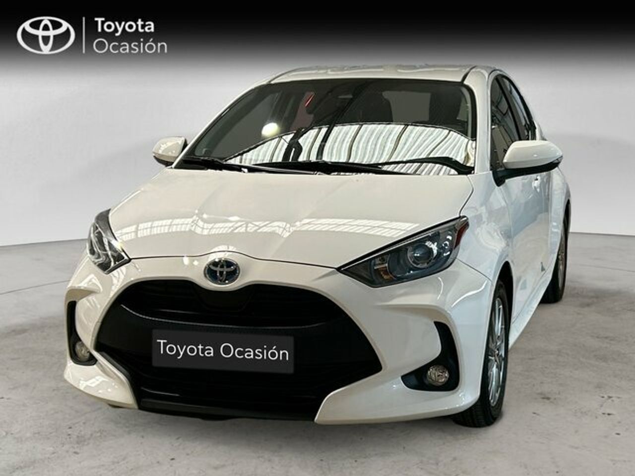 TOYOTA Yaris (5 Puertas Active Tech 120H Au) en Valencia