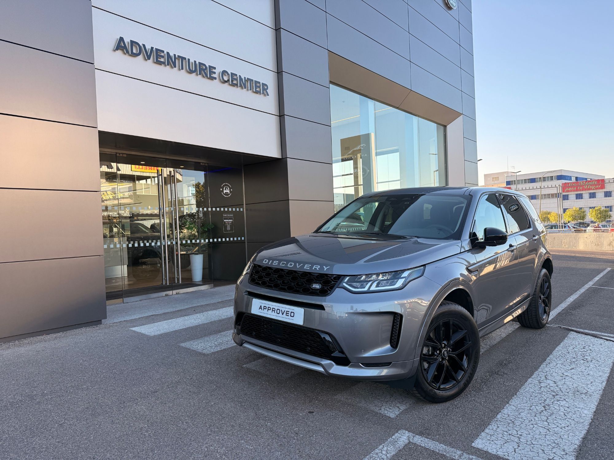 LAND ROVER Discovery Sport (2.0D TD4 MHEV S AWD Auto 163) en Madrid