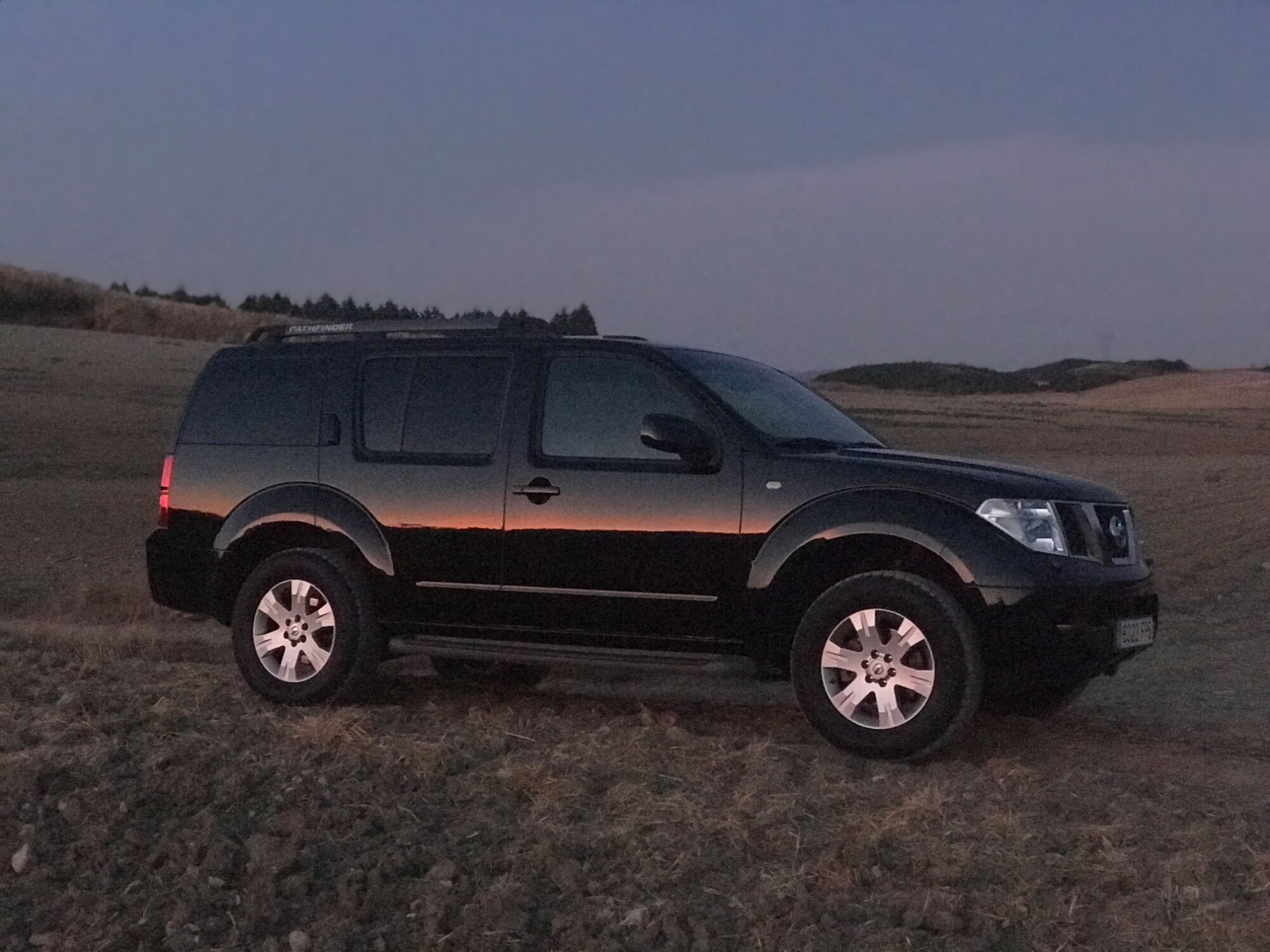 Foto del NISSAN Pathfinder 2.5dCi LE