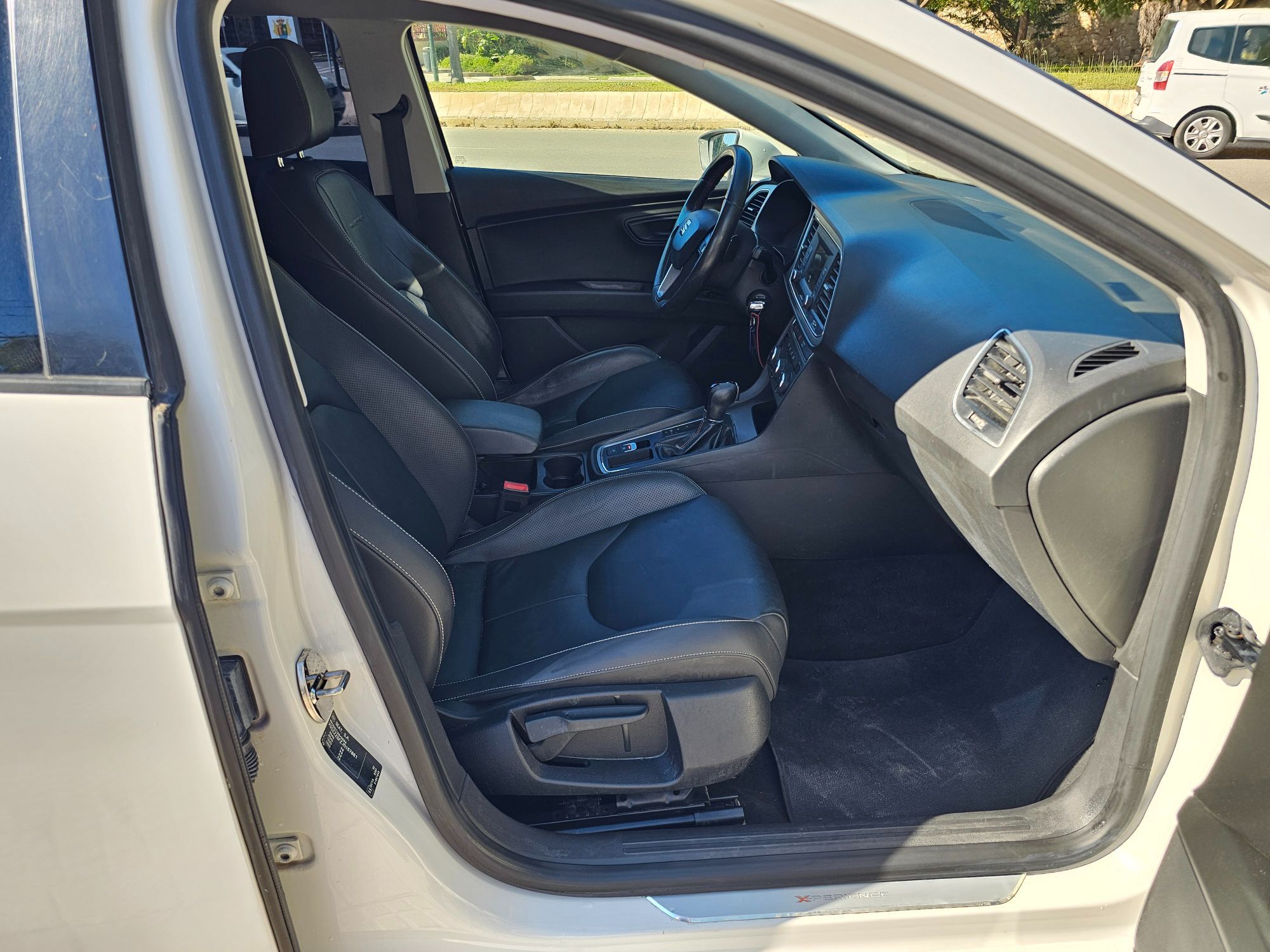 Foto del SEAT León X-perience 2.0TDI CR S&S 4Drive DSG6 150