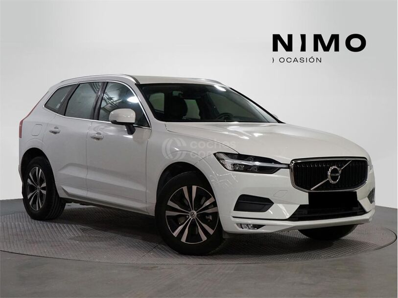 Foto del VOLVO XC60 B4 Momentum AWD Aut.