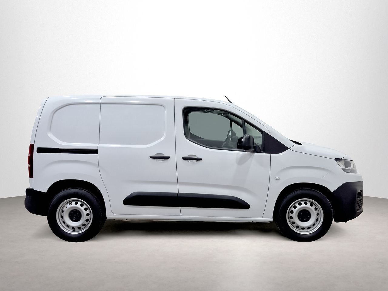 Foto del CITROEN Berlingo ë- 50kWh Talla M Shine