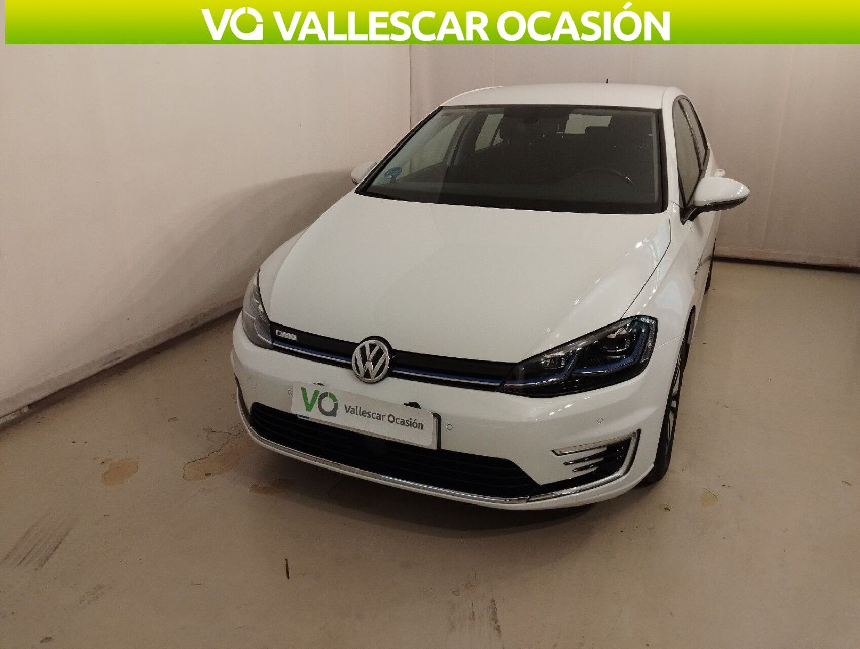 VOLKSWAGEN Golf (E-GOLF 136 CV 5P) en Barcelona