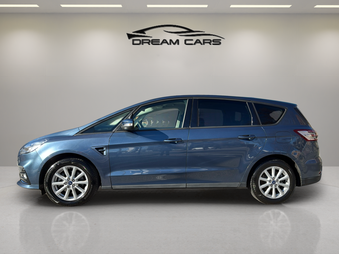 Foto del FORD S-Max 2.5 Duratec FHEV Trend Aut. 190