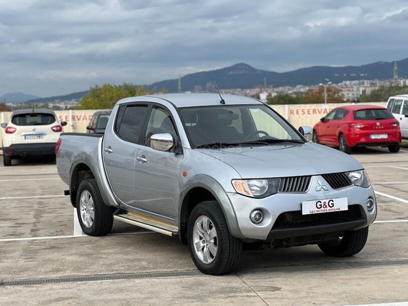 Foto del MITSUBISHI L200 2.5DI-D Double Cab Intense