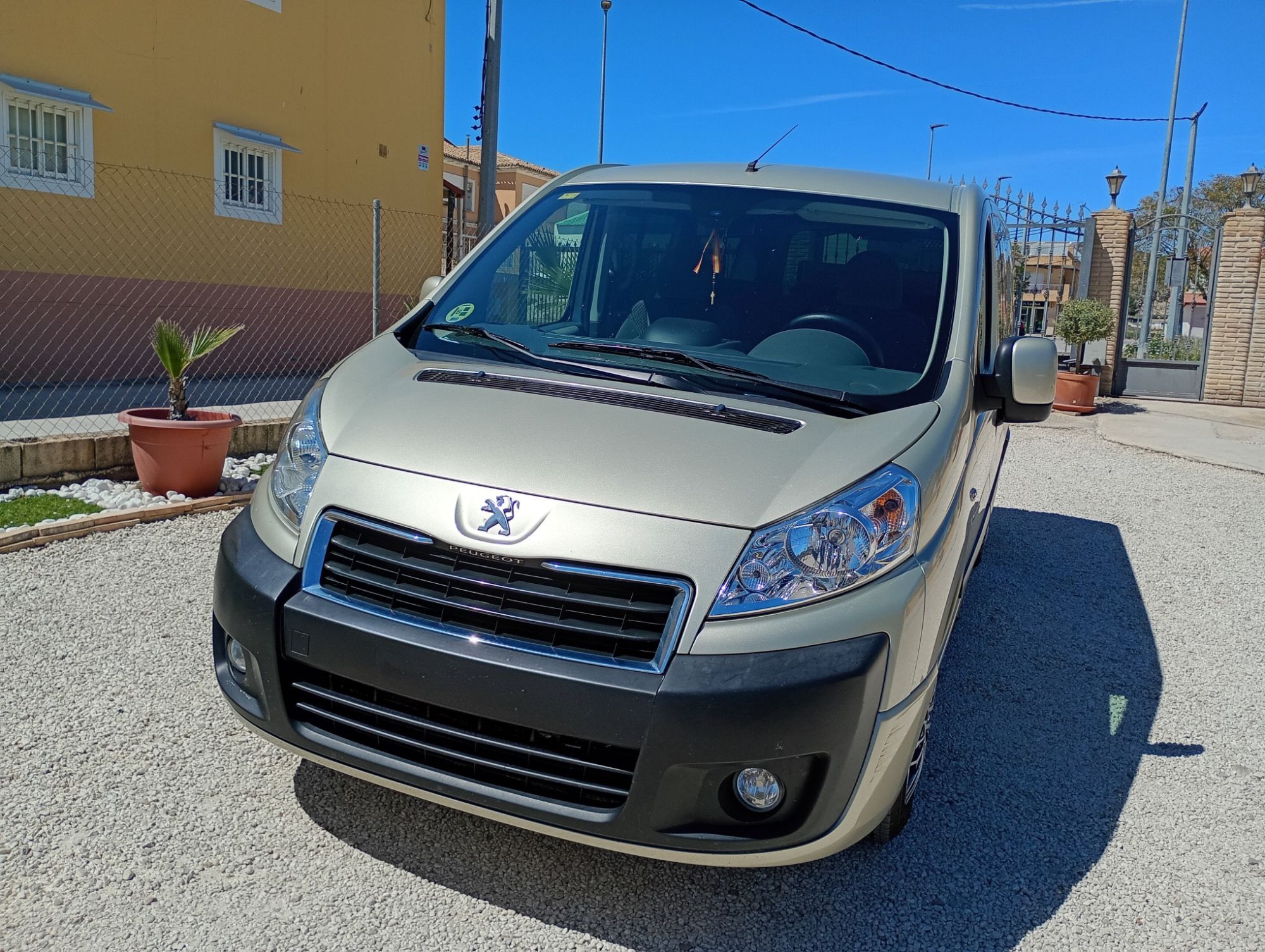 Foto del PEUGEOT Expert Furgón 2.0HDI 229 L2H2 125