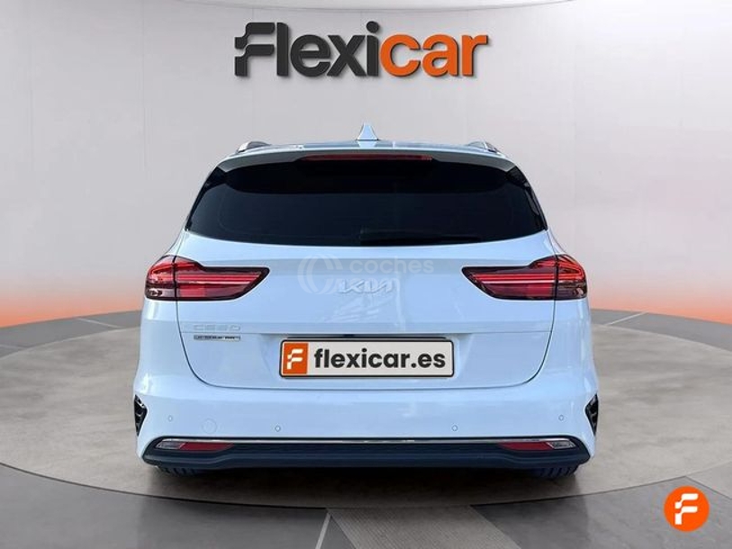 Foto del KIA Ceed Tourer 1.0 MHEV Drive DCT 120