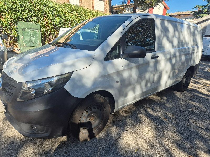 Foto del MERCEDES Vito Furgón 110CDI tD Base Larga