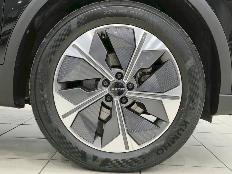 Foto del EBRO s700 1.6 TGDI 7DCT Luxury FWD