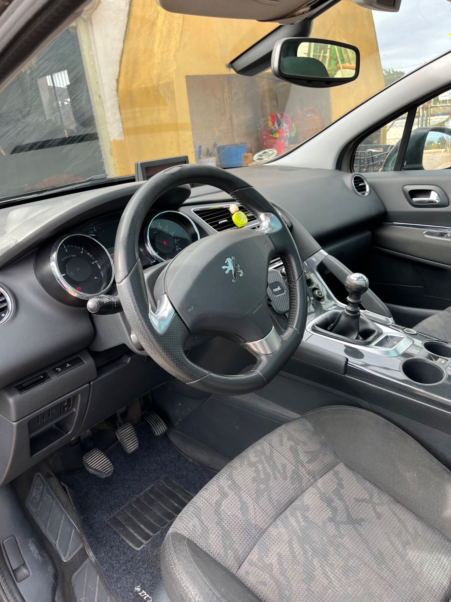 Foto del PEUGEOT 3008 1.6HDI FAP Confort
