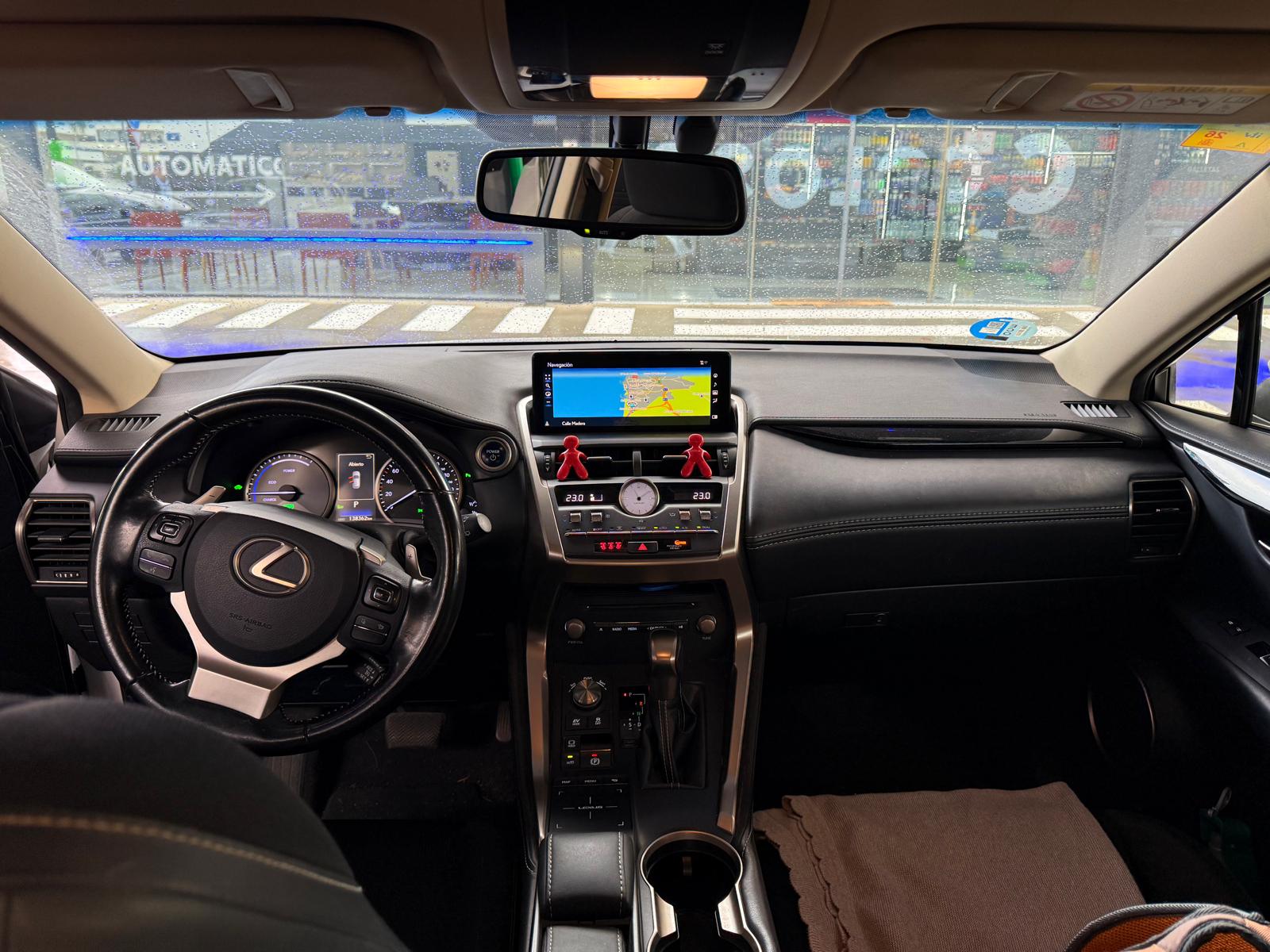Foto del LEXUS NX 300h Business Navigation 2WD