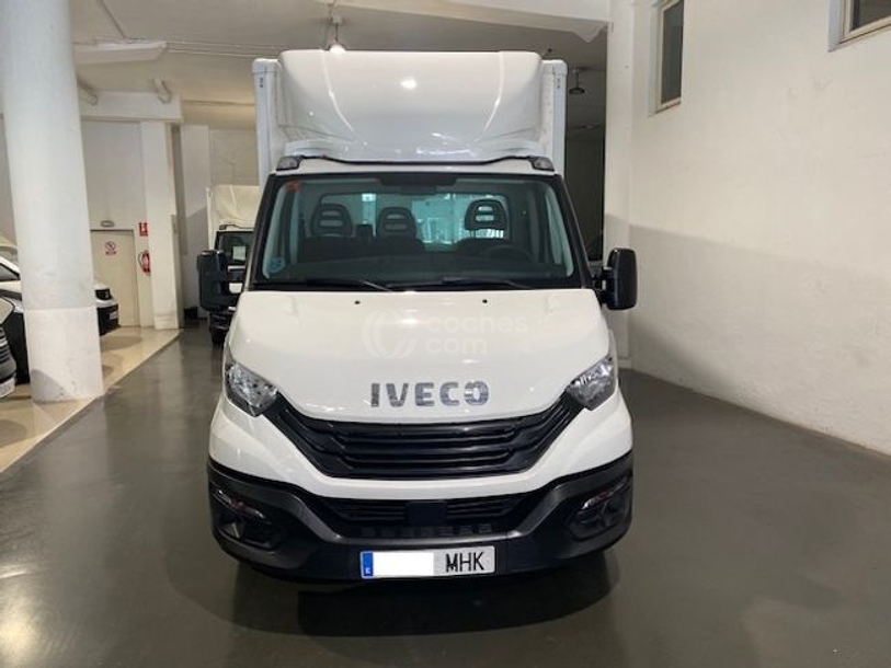 Foto del IVECO Daily Chasis Cabina 35C16 3750 160