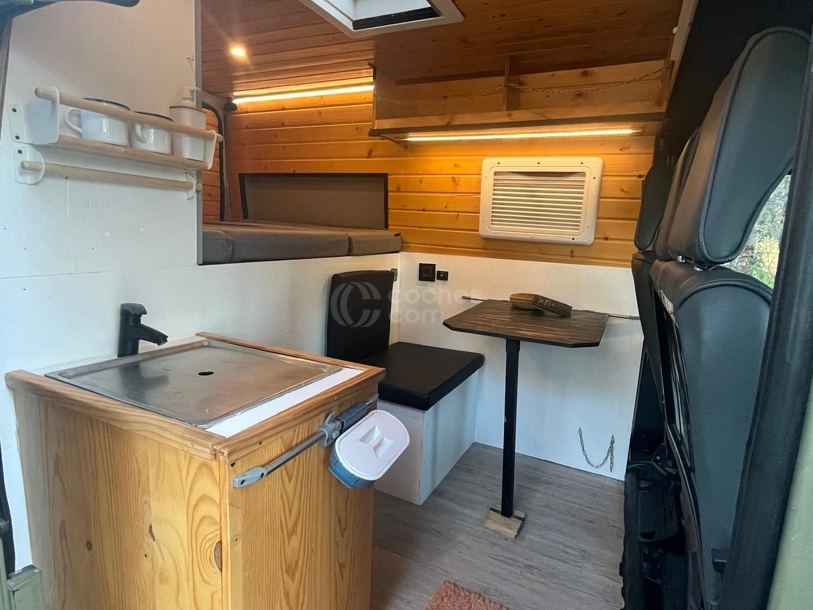 Foto del PEUGEOT Boxer Furgón 2.5 1400 310 C Sobreelevado