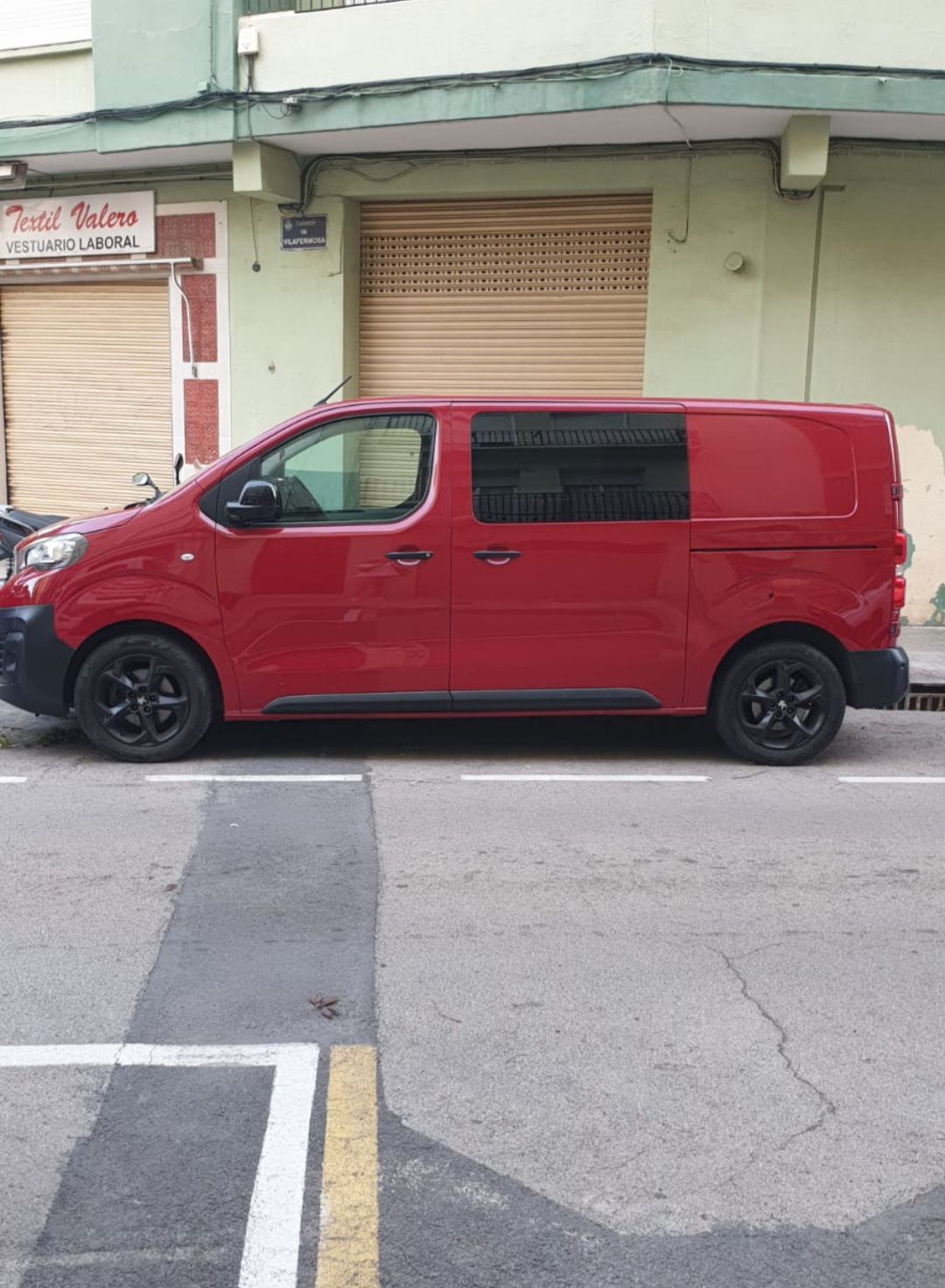 Foto del PEUGEOT Expert Combi Standard 2.0BlueHDi S&S 150