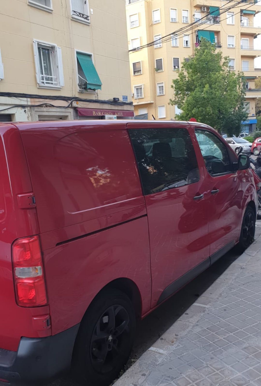 Foto del PEUGEOT Expert Combi Standard 2.0BlueHDi S&S 150