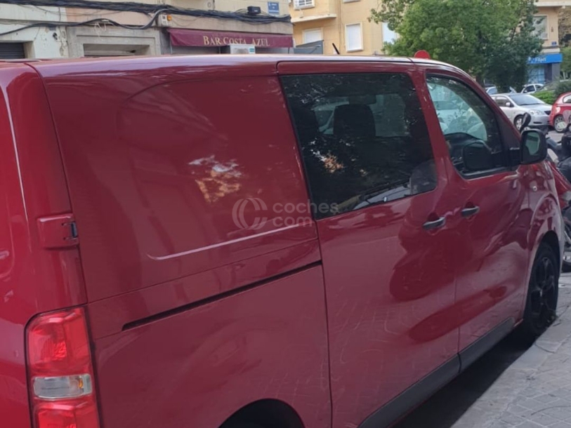 Foto del PEUGEOT Expert Combi Standard 2.0BlueHDi S&S 150