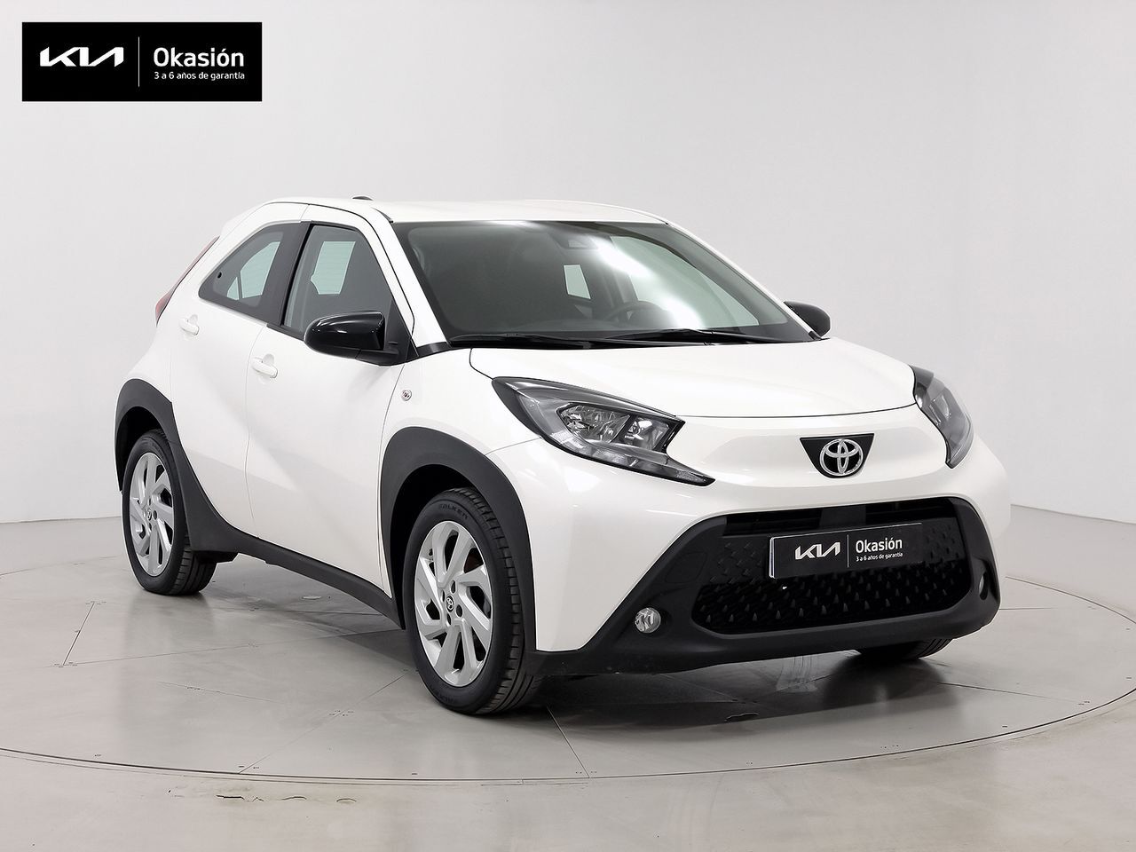 TOYOTA Aygo X Cross (1.0 VVT-I 72CV Play) en Barcelona
