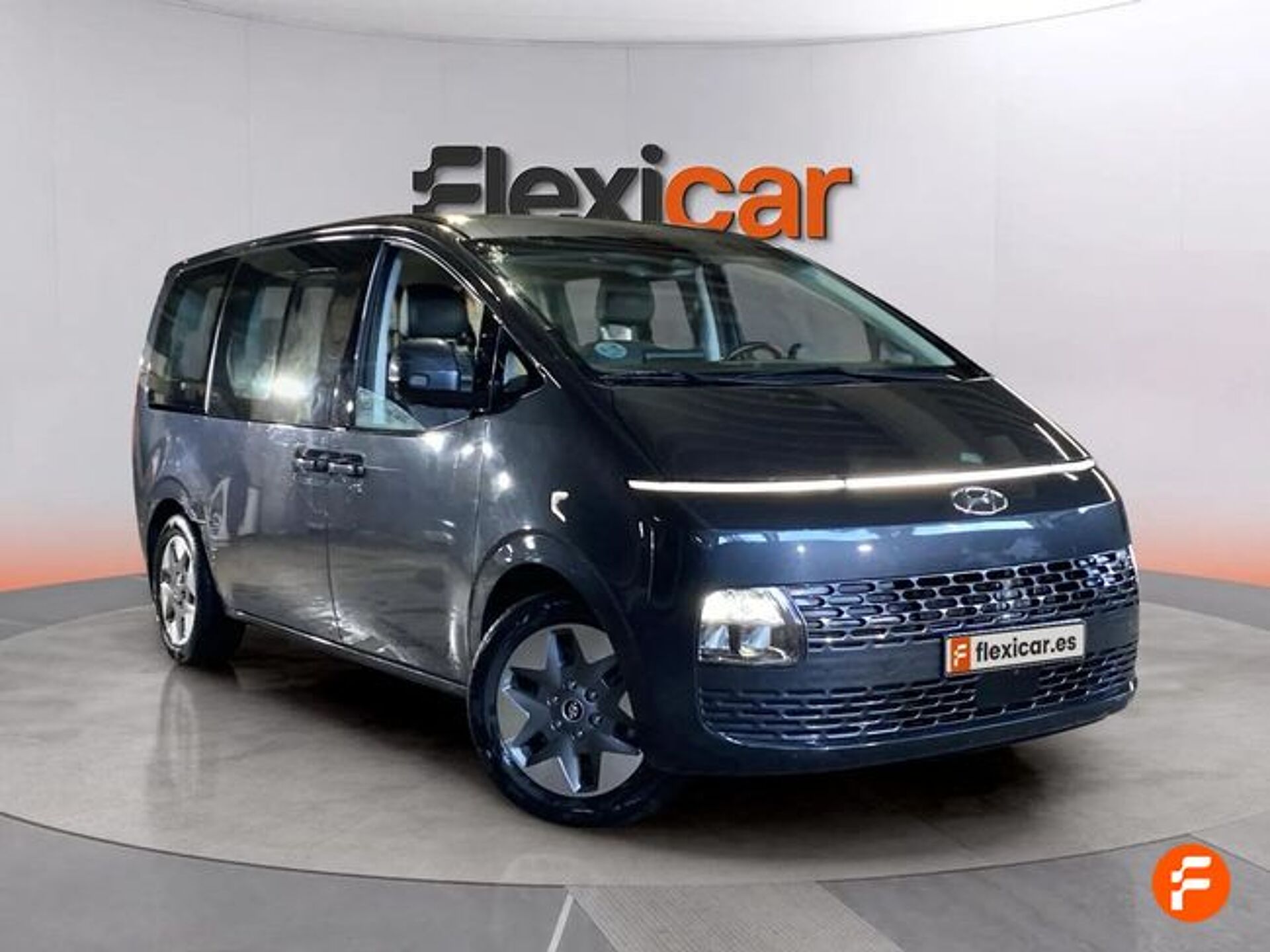 Imagen 3 de HYUNDAI Staria