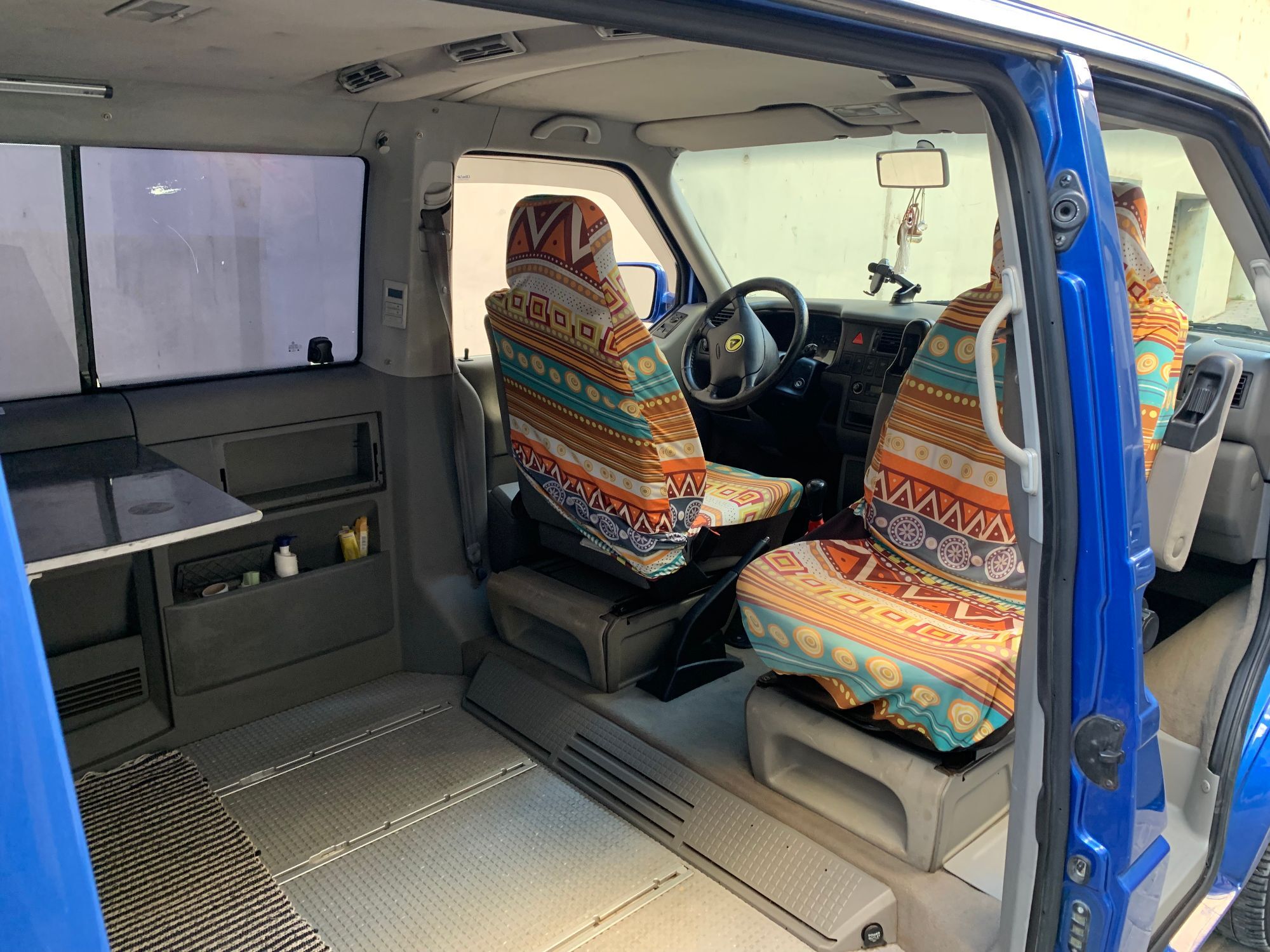 Foto del VOLKSWAGEN Multivan 2.5TDI 102