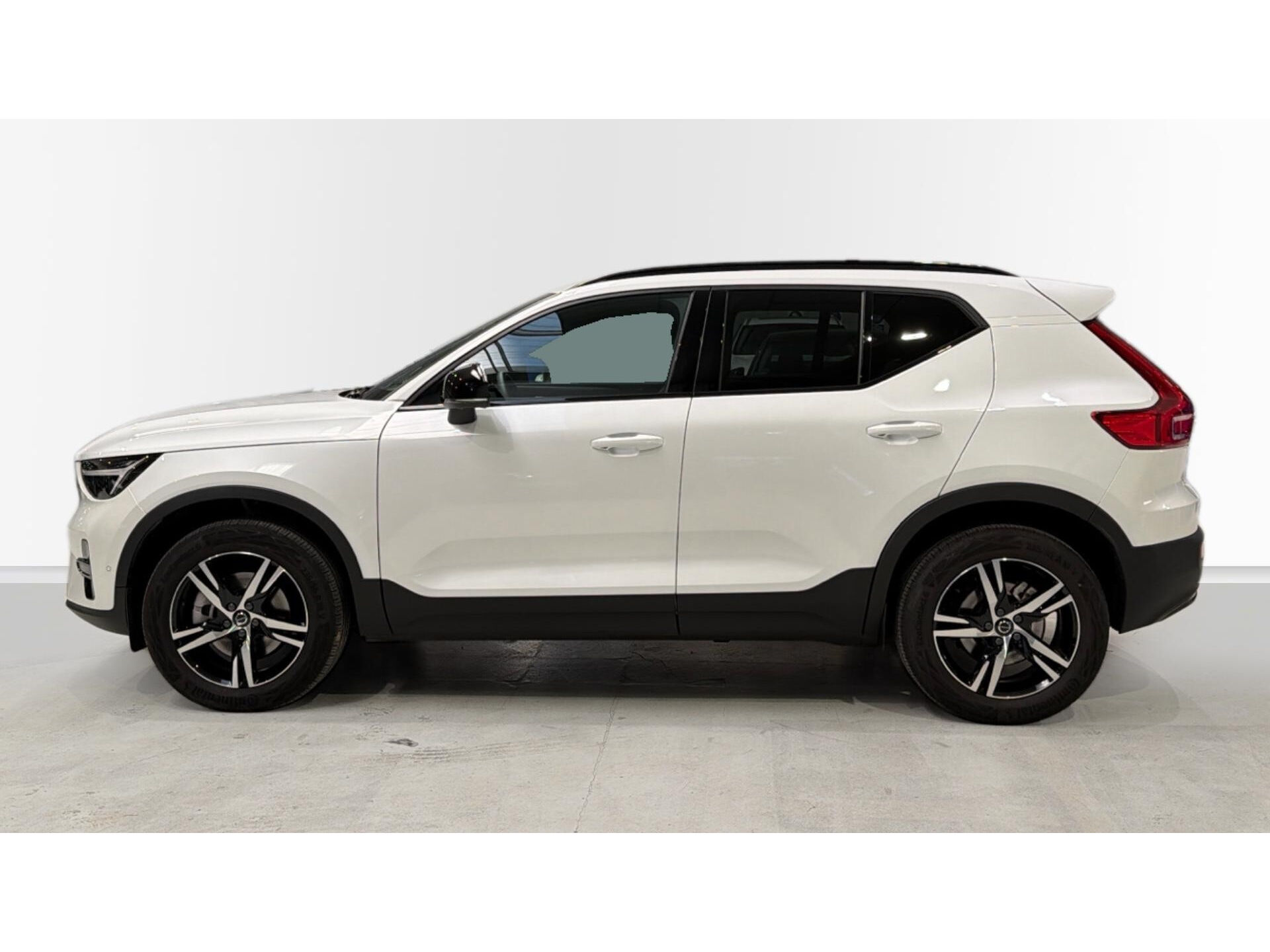 Imagen 3 de VOLVO XC40