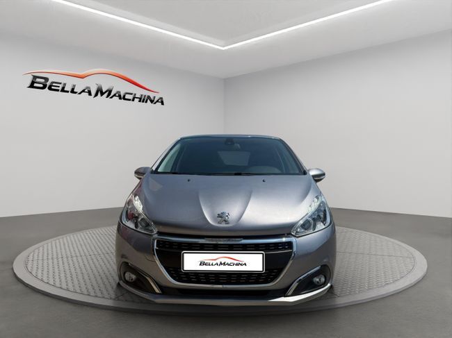 Foto del PEUGEOT 208 1.2 PureTech S&S Signature 82