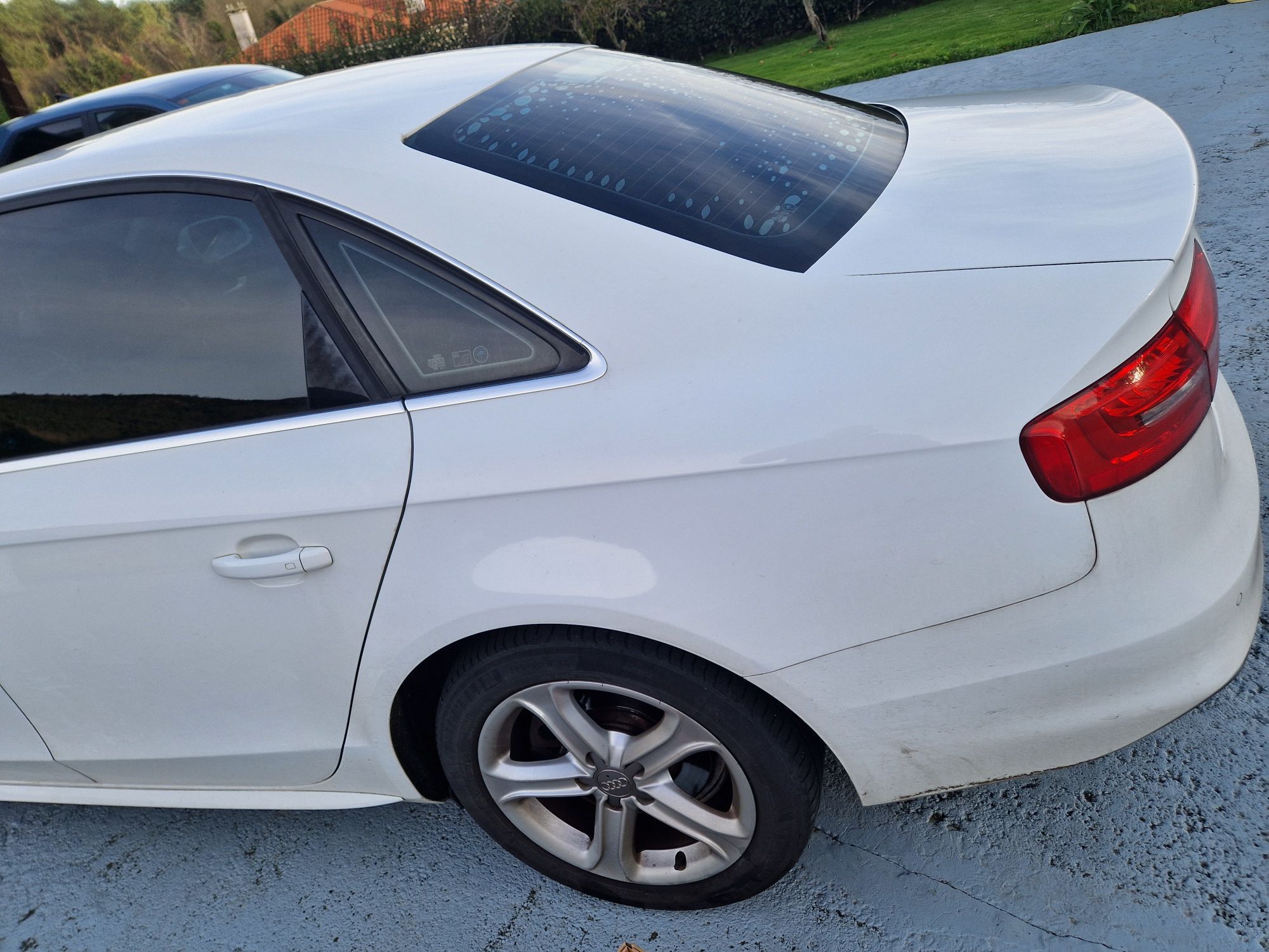 Foto del AUDI A4 2.0TDI DPF S line edition 150