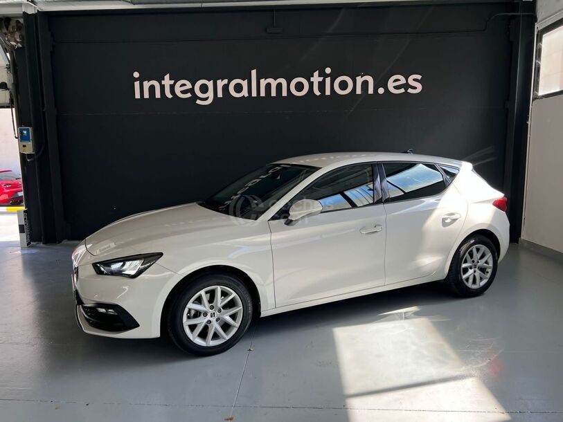 Foto del SEAT León 1.0 eTSI S&S Style DSG-7 110