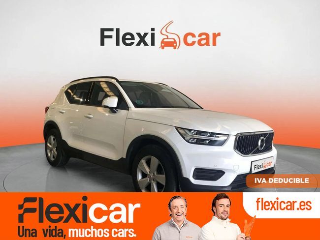 VOLVO XC40 (1.5 T2 Momentum Pro) en Almería