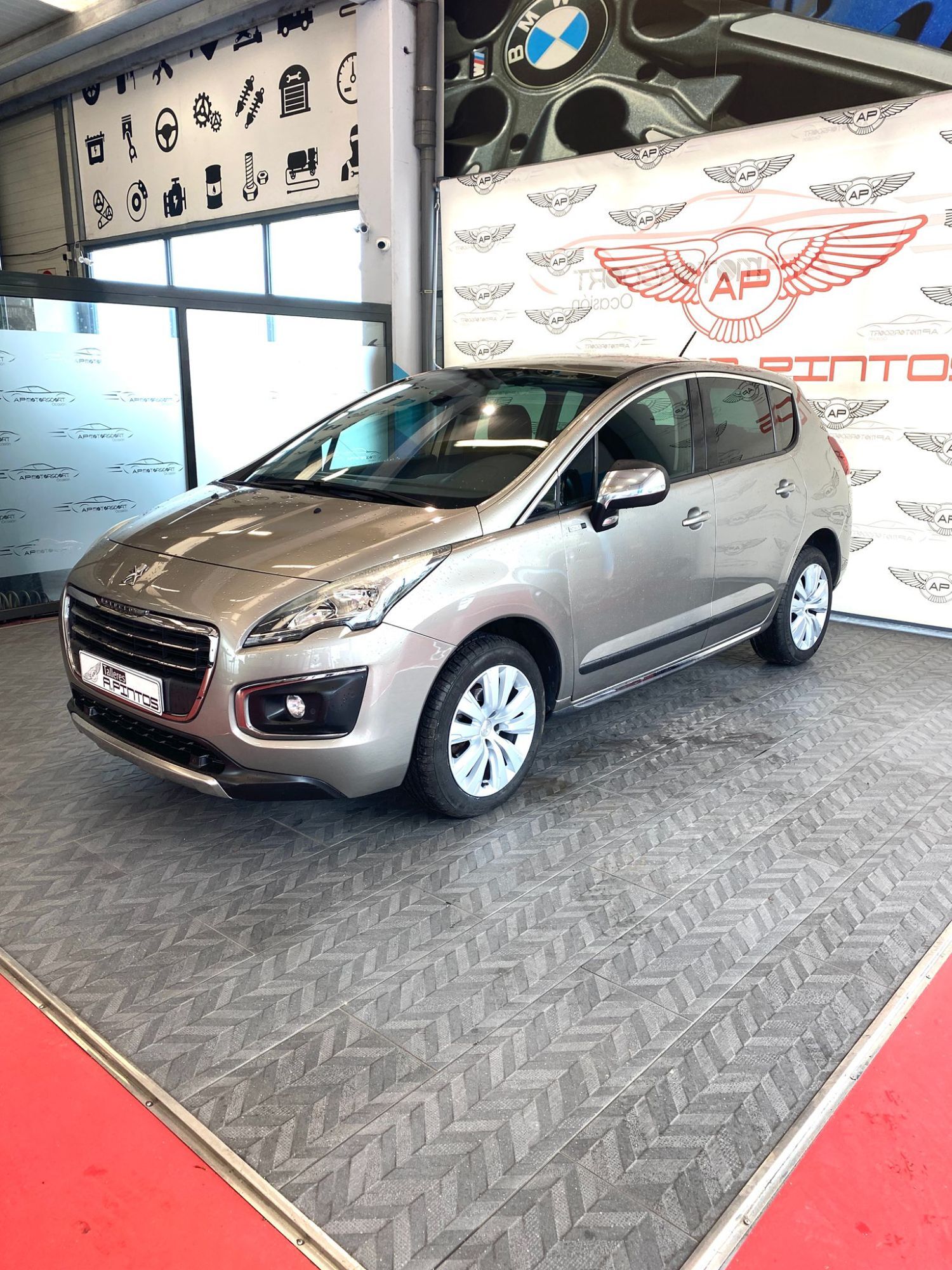 PEUGEOT 3008 (1.6 BlueHDi Allure 120) en Pontevedra