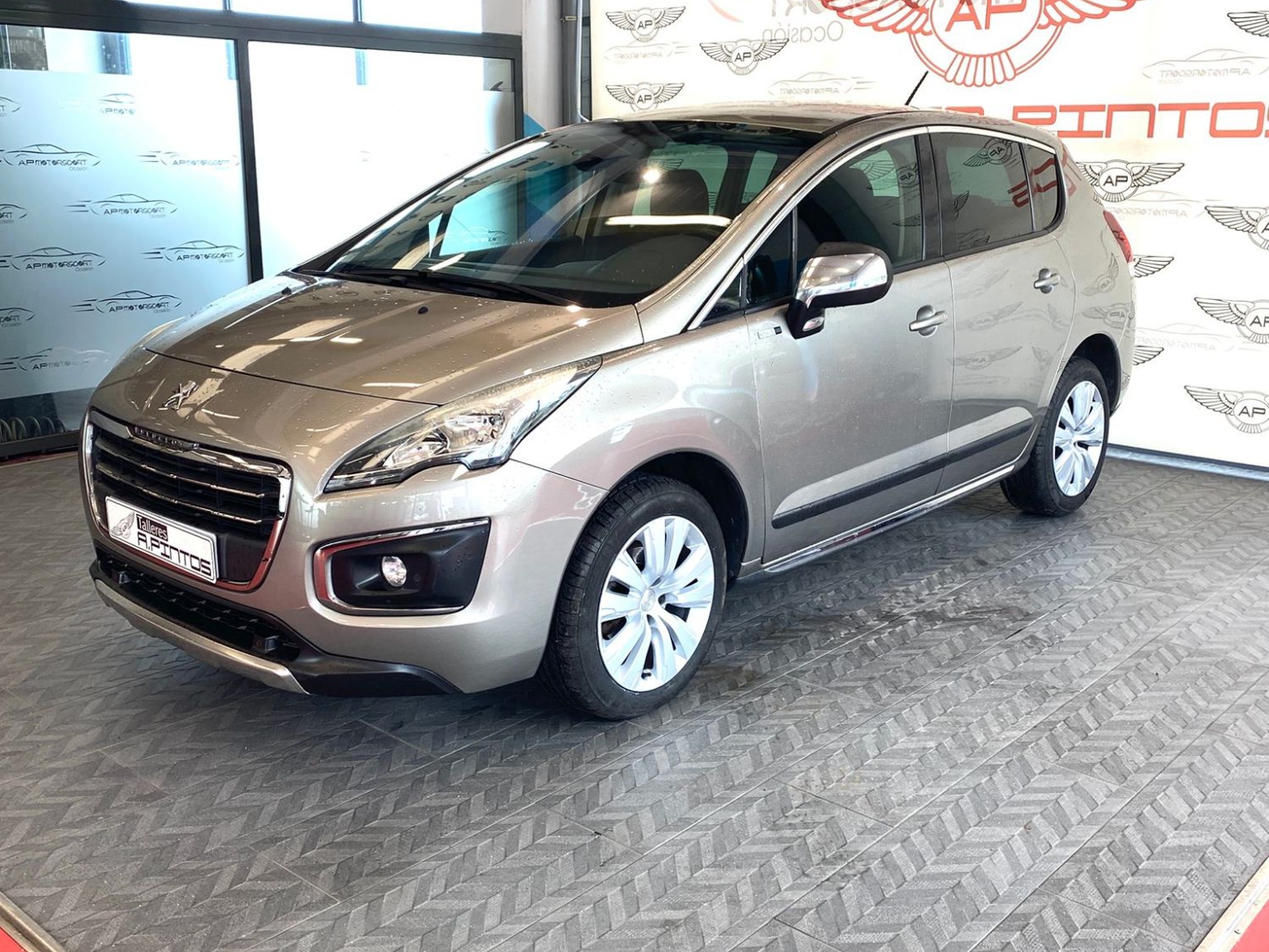 Imagen de PEUGEOT 3008