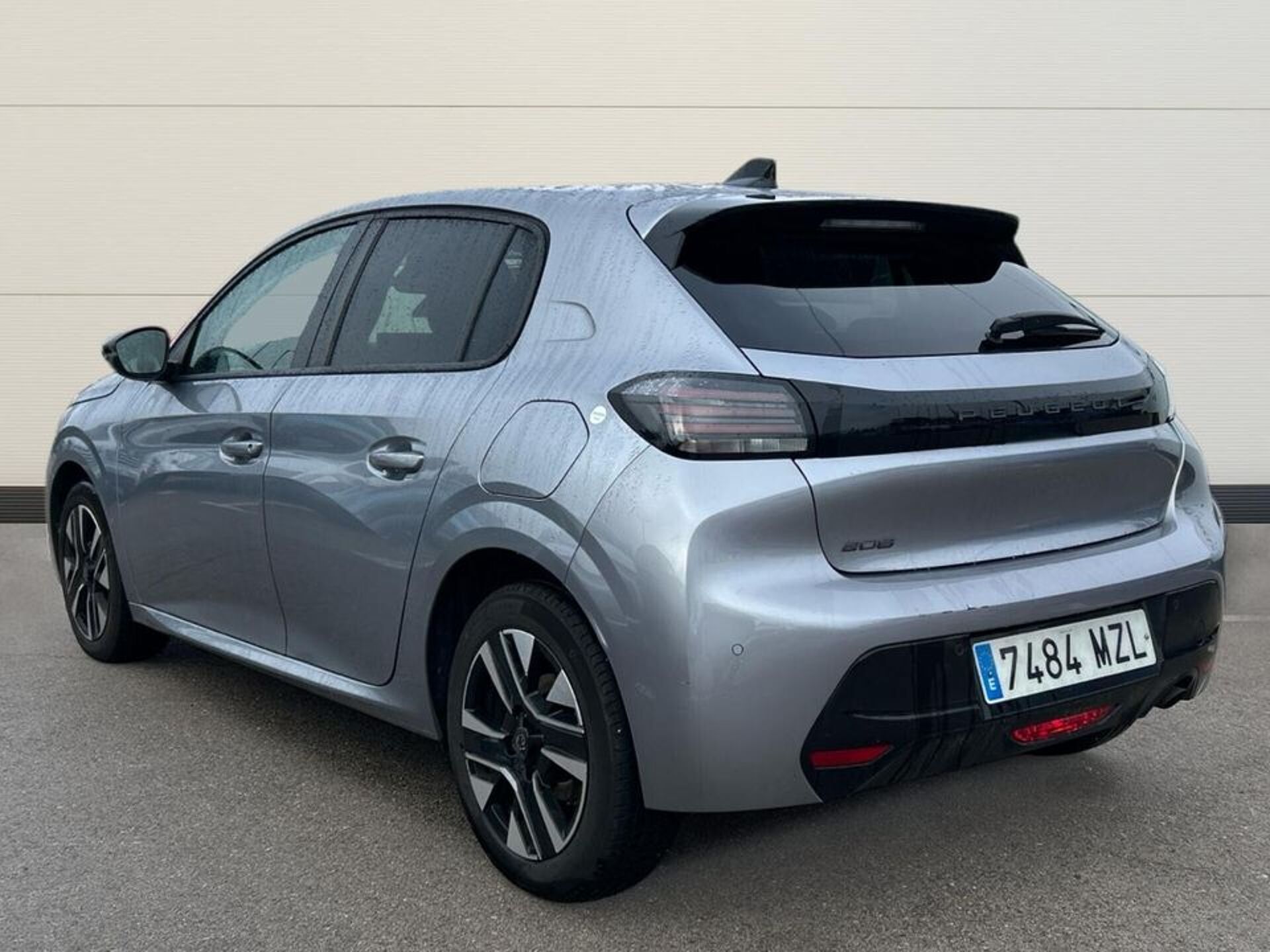 Imagen 2 de PEUGEOT 208