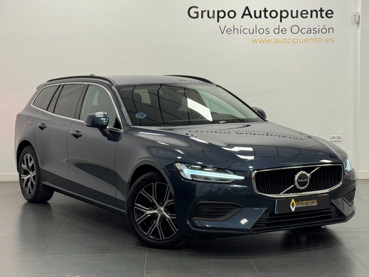 VOLVO V60 (CORE AUTO) en Murcia