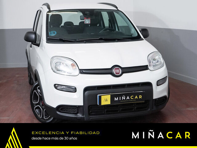 FIAT Panda (1.0 Hybrid GSE City Life 51 kW (70 CV)) en Málaga