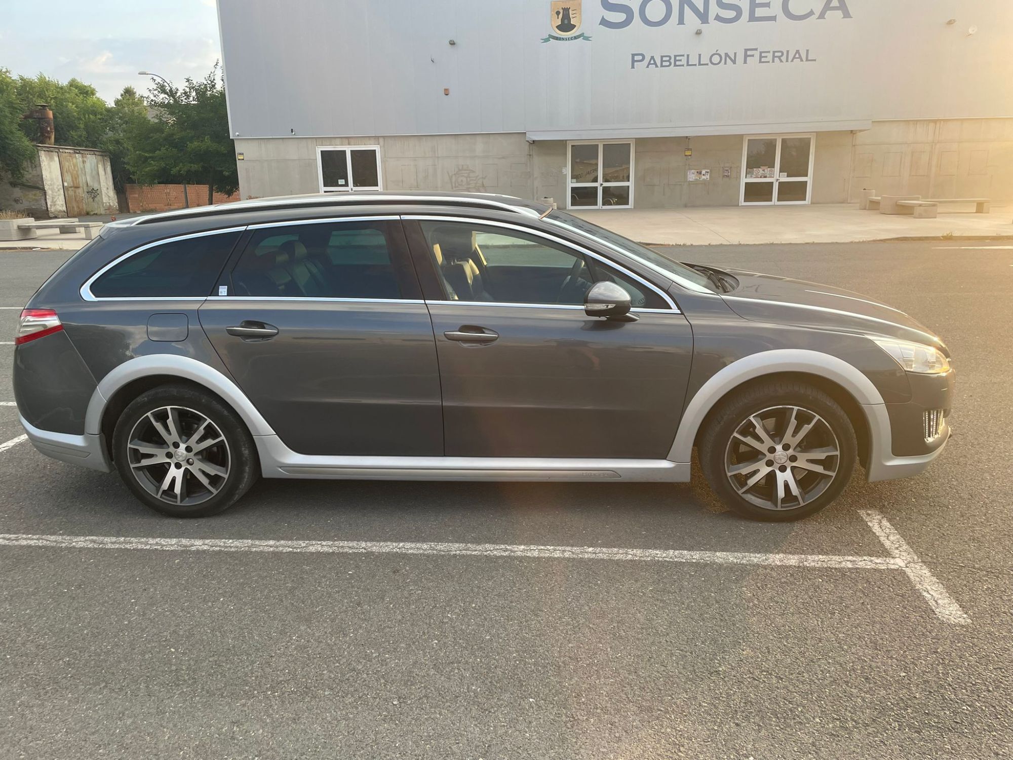 Foto del PEUGEOT 508 RXH 2.0HDi Hybrid4