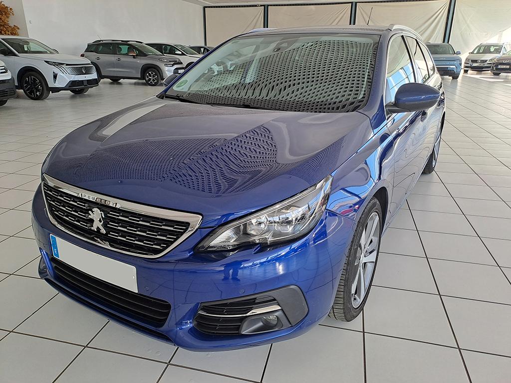 PEUGEOT 308 (fam. 1.2 PURETECH 96KW ALLURE SW 5P) en Badajoz