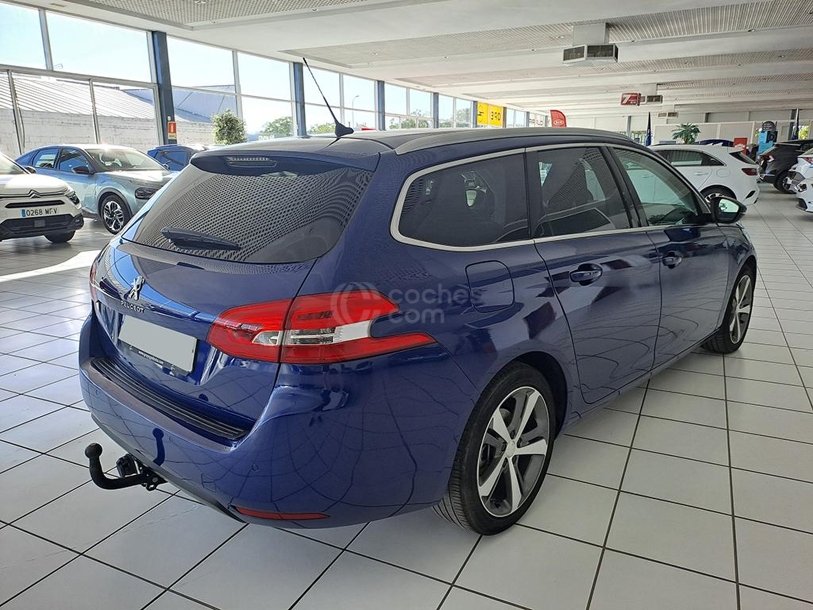 Foto del PEUGEOT 308 SW 1.2 PureTech S&S Allure 130