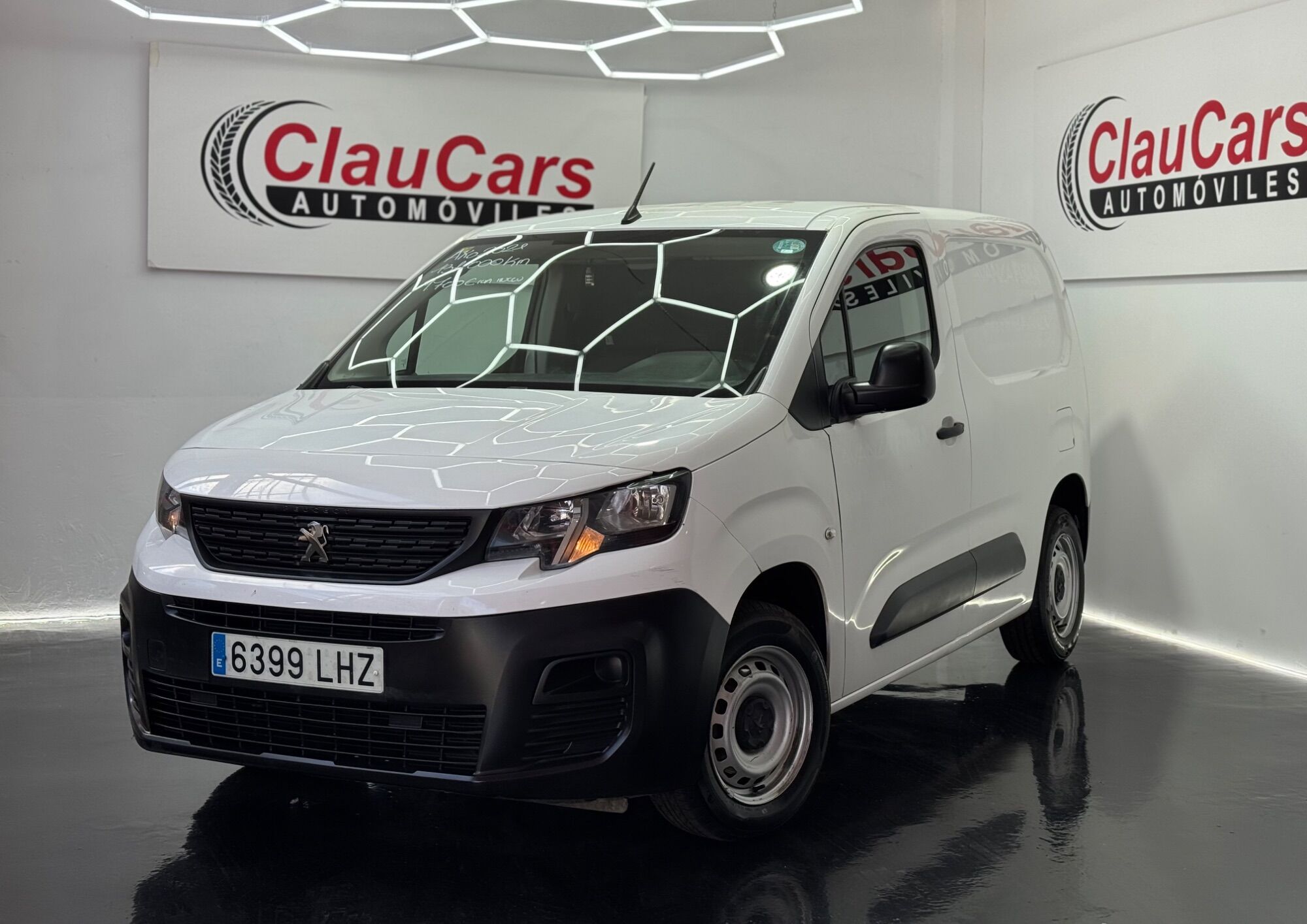 PEUGEOT Partner (1.5BlueHDI S&S Premium Standard 600kg 100) en Madrid