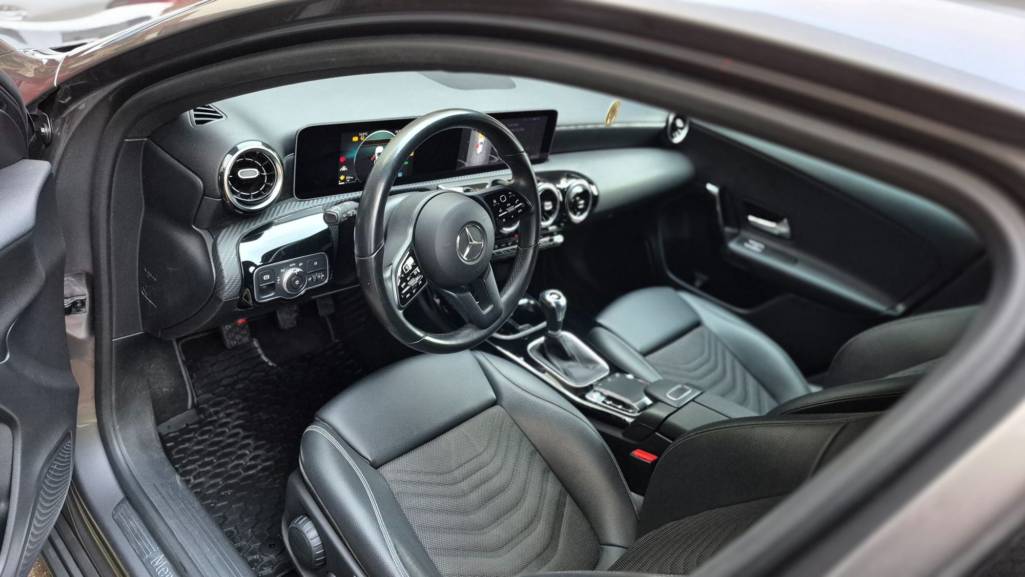 Foto del MERCEDES Clase A A 180 Sedán