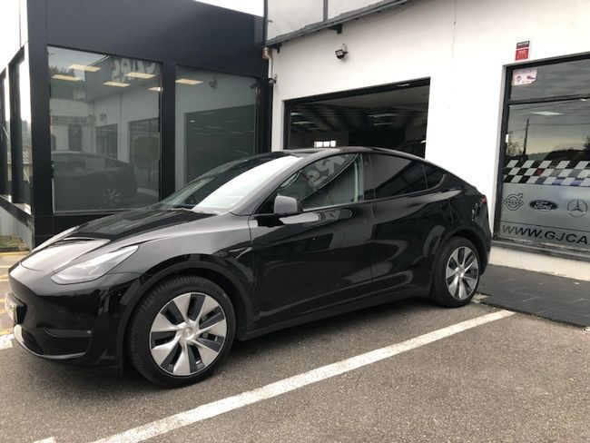 TESLA Model Y (Gran Autonomía 4WD) en Asturias