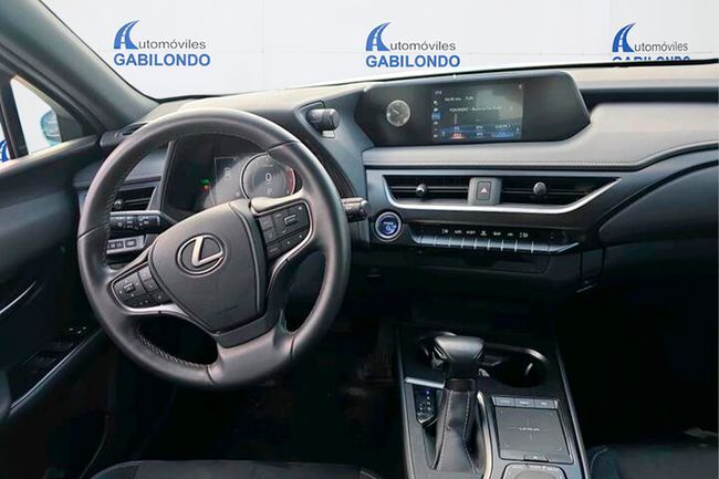 Foto del LEXUS UX 250h Business Navigation 2WD