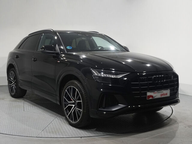 AUDI Q8 (Black line 50 TDI quattro 210 kW (286 CV) tiptronic) en León