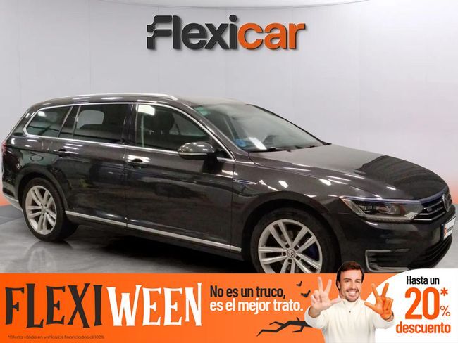 VOLKSWAGEN Passat (GTE 1.4 TSI 115kW (156CV) DSG Variant) en Valencia