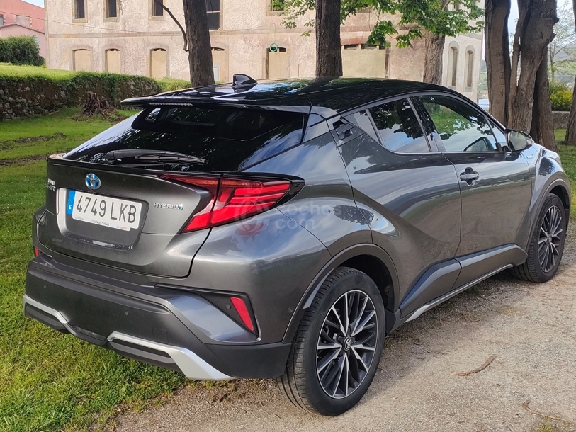 Foto del TOYOTA C-HR 180H Advance