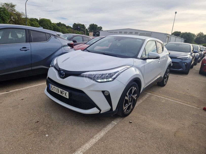 Foto del TOYOTA C-HR 125H Advance