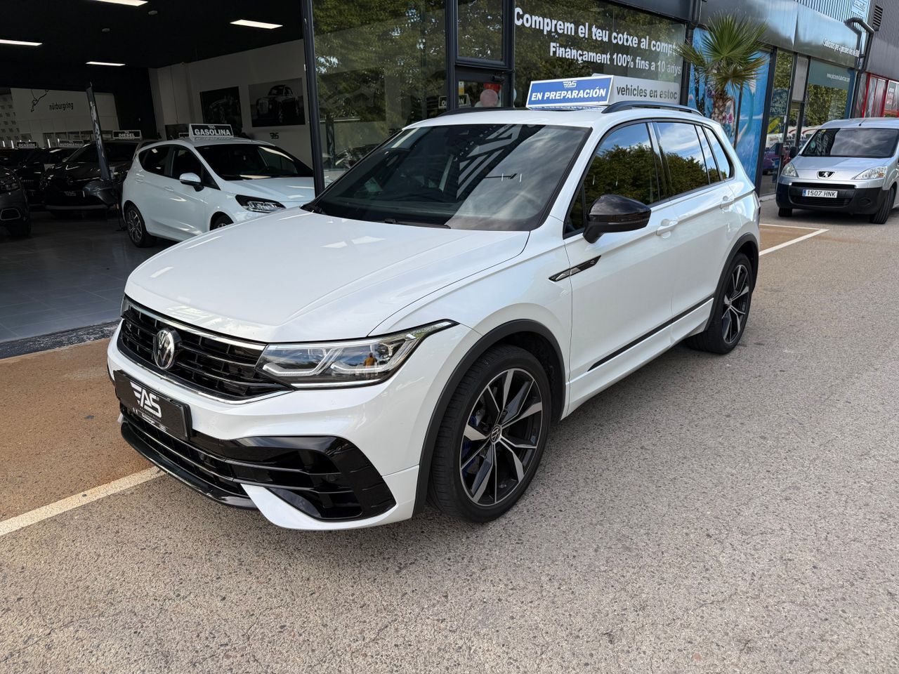 VOLKSWAGEN Tiguan (R 2.0 TSI 235 kW (320 CV) DSG 4Motion) en Girona