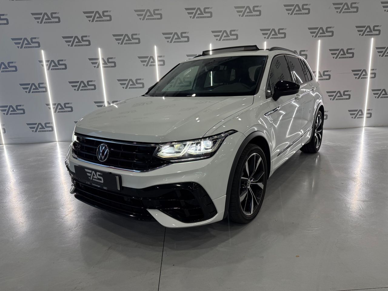 VOLKSWAGEN Tiguan (R 2.0 TSI 235 kW (320 CV) DSG 4Motion) en Girona